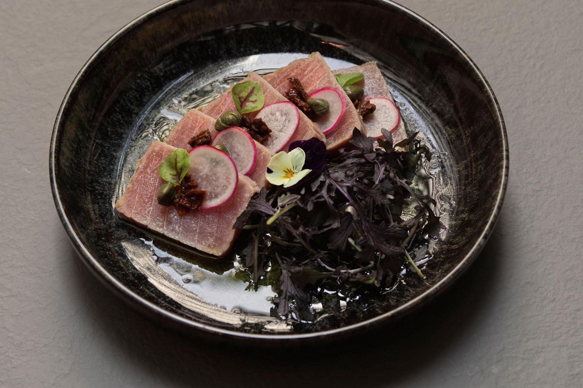 Monasty, Thessaloniki, Autograph Collection Hotel Buitenkant foto Tuna sashimi