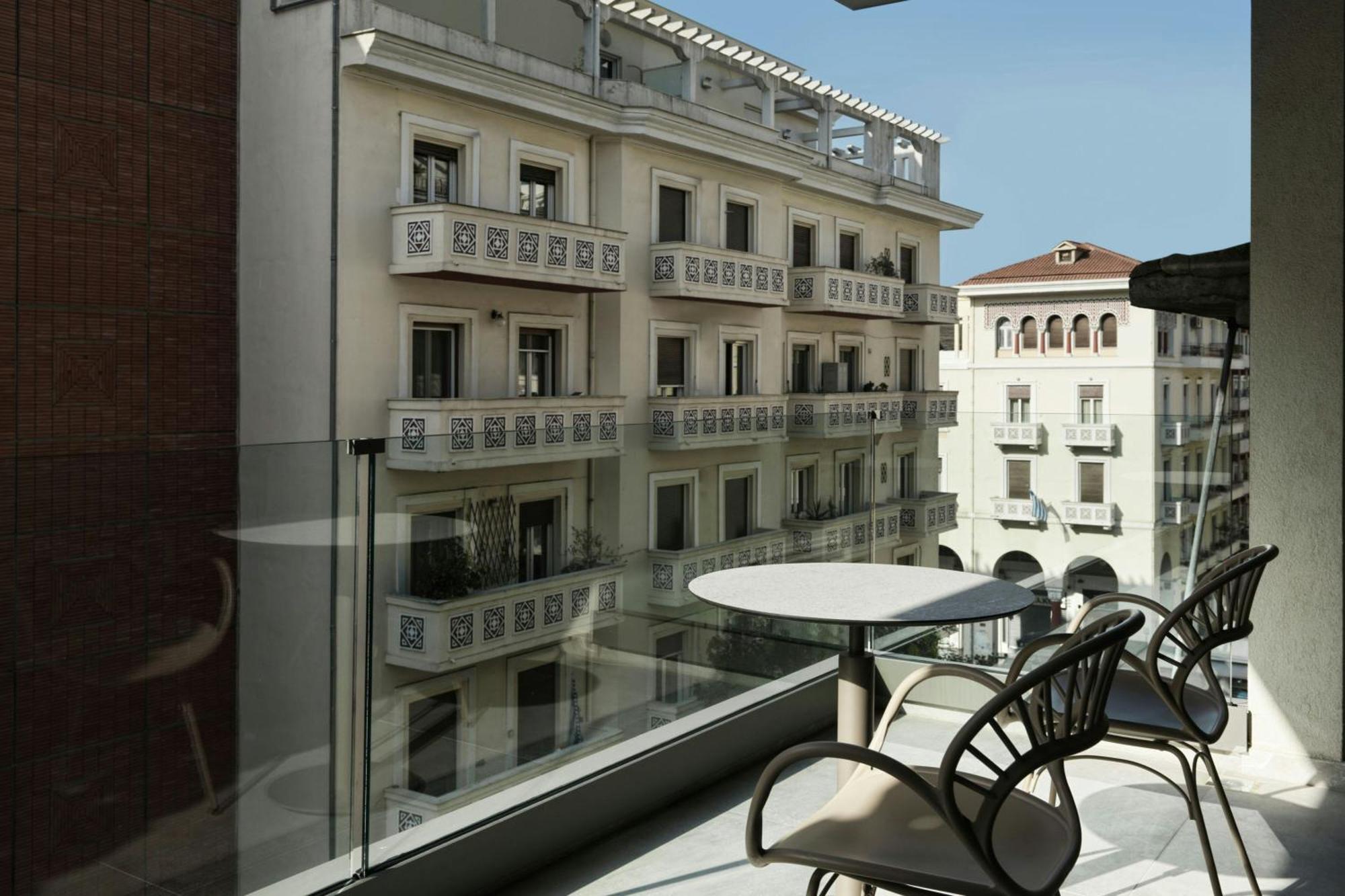 Monasty, Thessaloniki, Autograph Collection Hotel Buitenkant foto A balcony