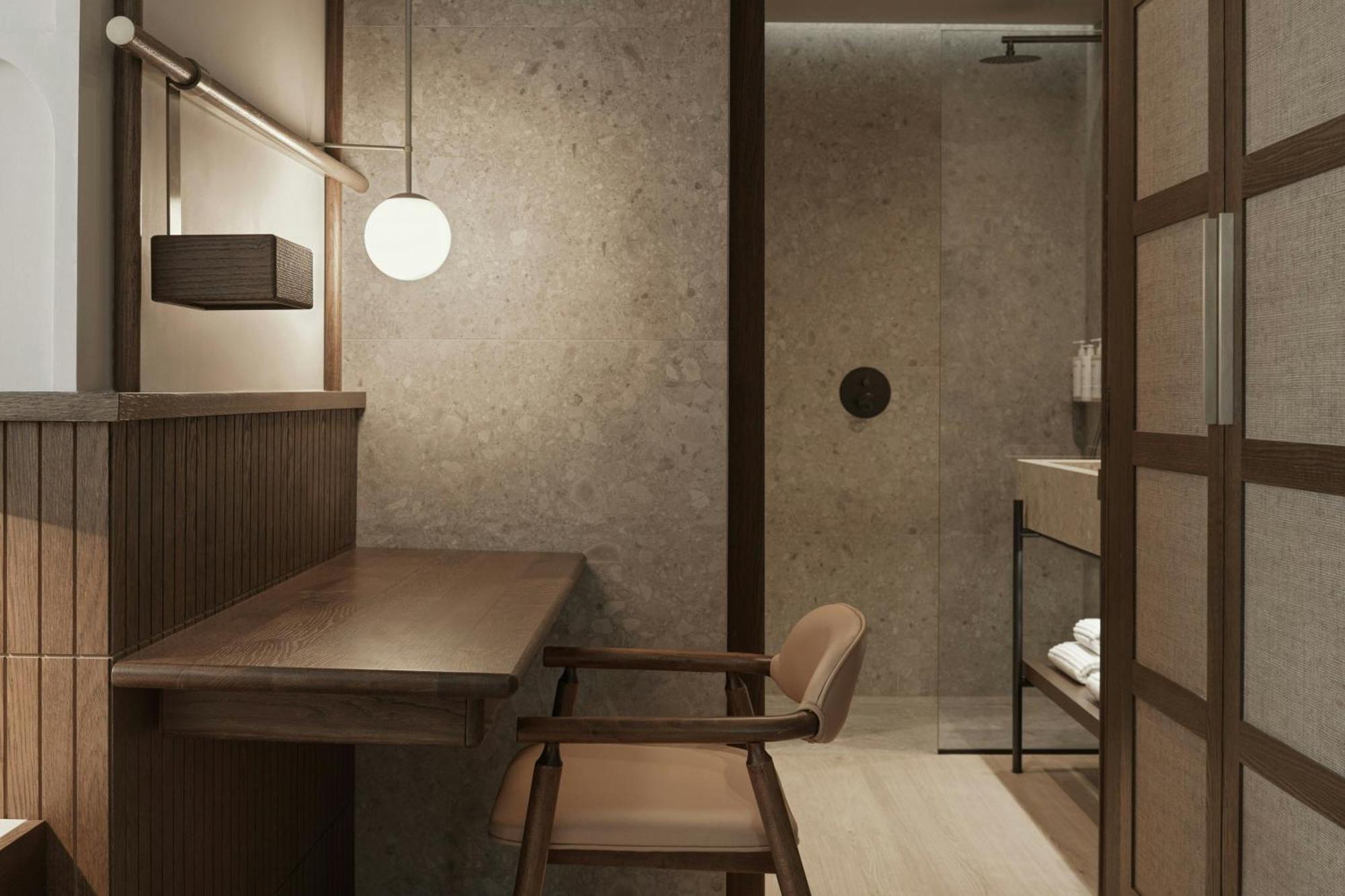 Monasty, Thessaloniki, Autograph Collection Hotel Buitenkant foto A bathroom at the hotel