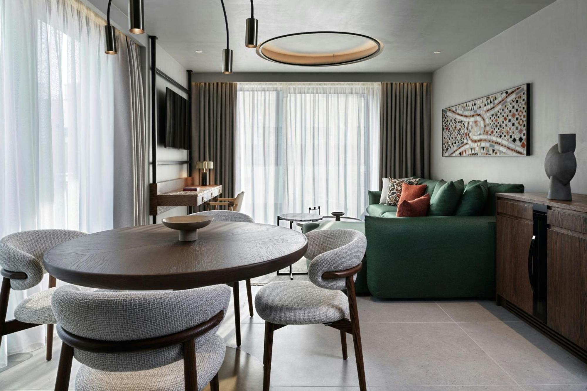 Monasty, Thessaloniki, Autograph Collection Hotel Buitenkant foto A suite at the hotel