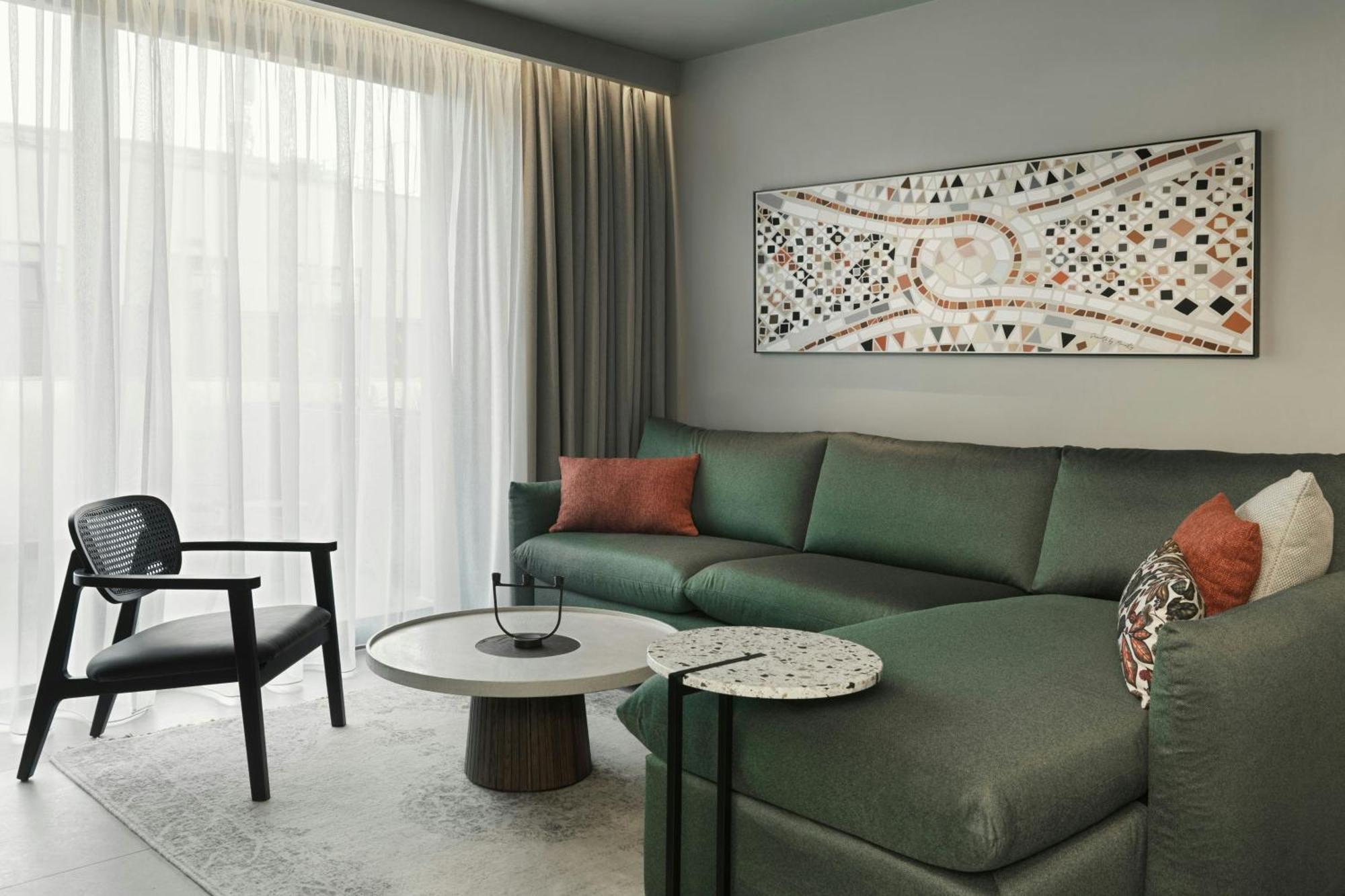 Monasty, Thessaloniki, Autograph Collection Hotel Buitenkant foto A living room